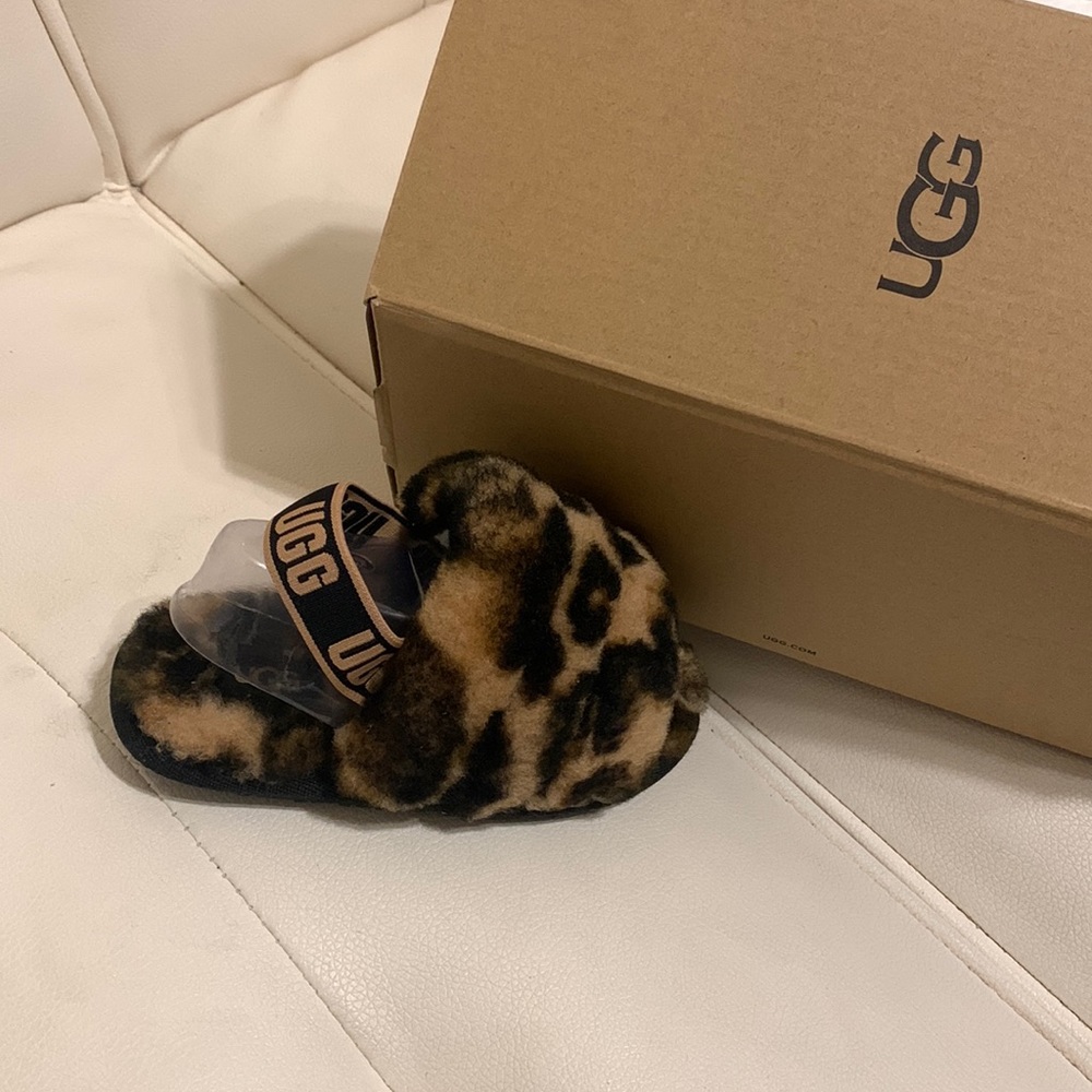 Girl’s UGG sandals